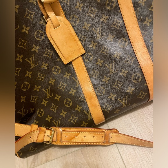 Louis Vuitton Keepall Bandoulière 55 - Picture 5 of 13